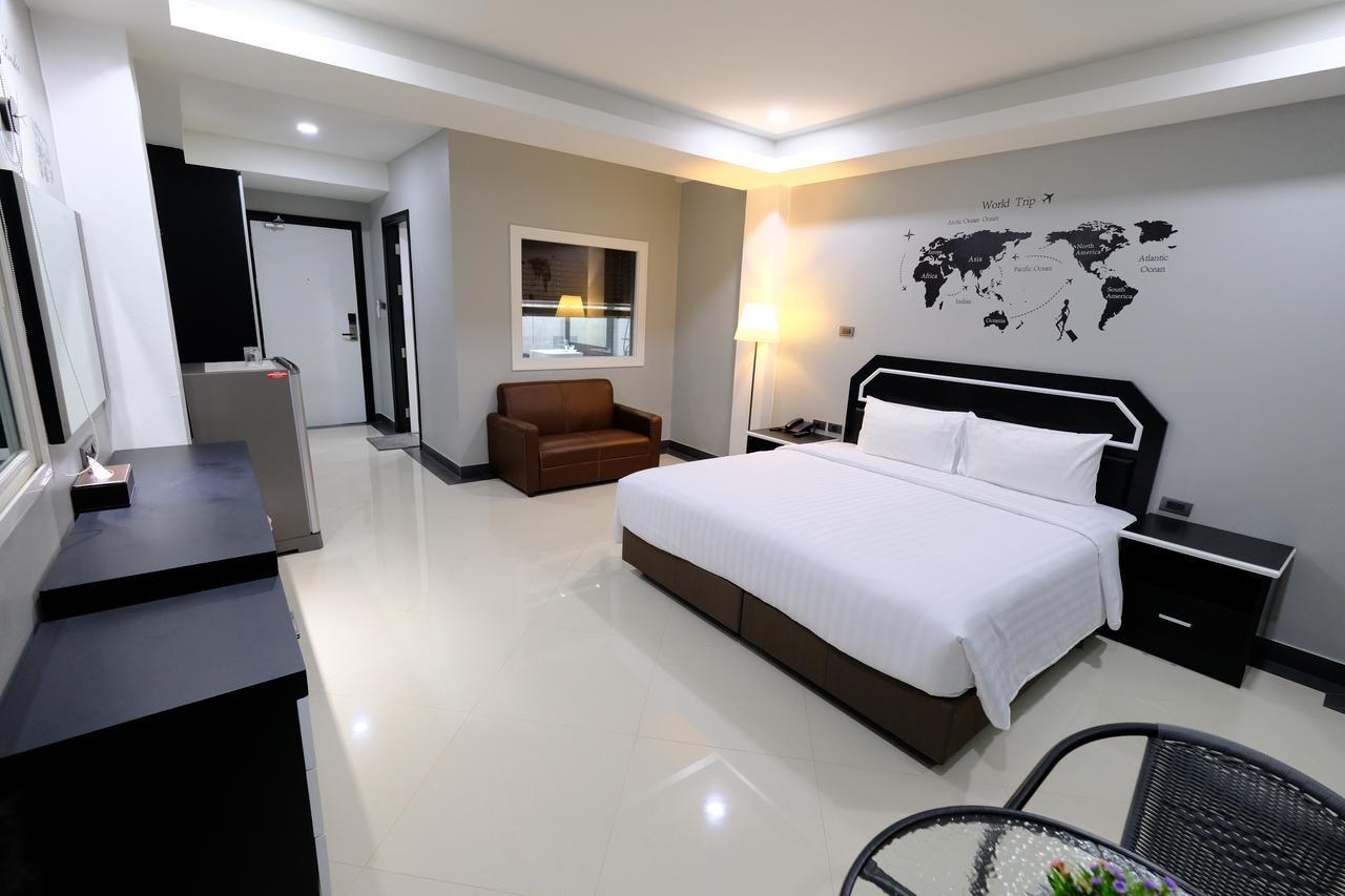 Hotel The Tung Pattaya Esterno foto