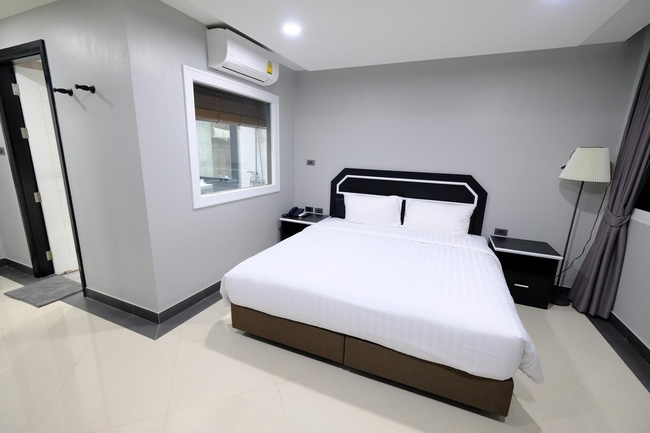 Hotel The Tung Pattaya Esterno foto